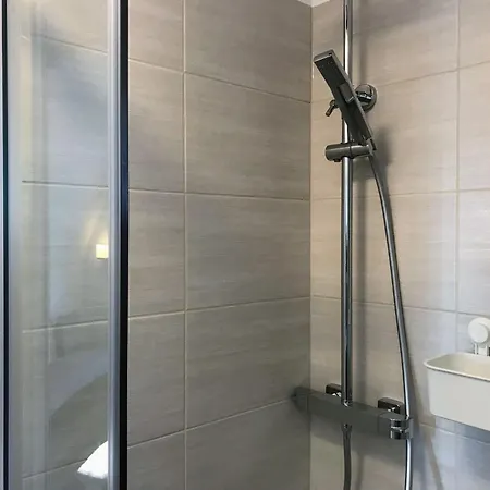 Apartment Quiet, Green, Relaxing Place - 1 Bedroom *