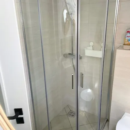 Quiet, Green, Relaxing Place - 1 Bedroom