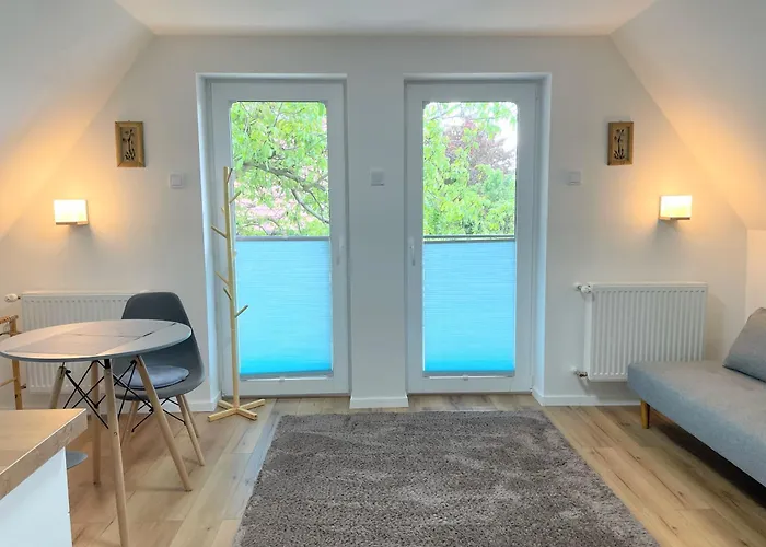 דירה Quiet, Green, Relaxing Place - 1 Bedroom *